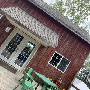 Front of the tasting room