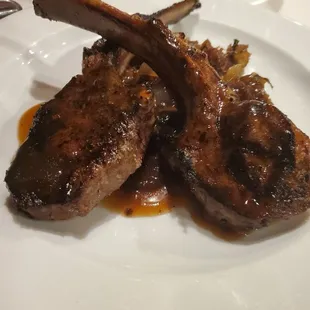 Lamb chops with onion dates lamb ju