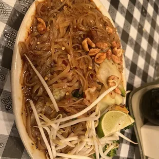 33. Pad Thai 4 spicy- great!!