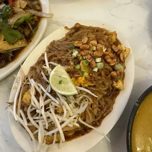32. Pad Thai