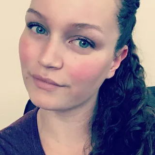 Amber V.