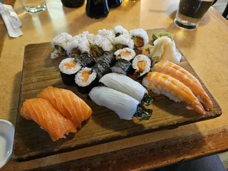 Iwayama Sushi