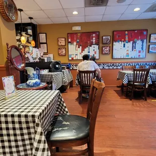 Right side of the dining room.