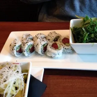 Spicy Tuna Roll* **