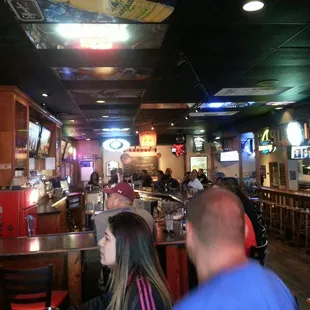 Friday afternoon at the Effingbar