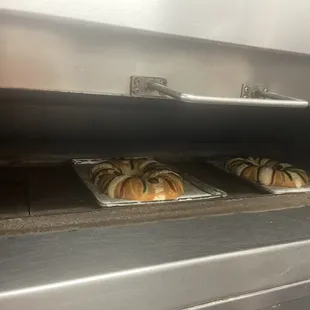 Delicious Rosca de Reyes. We have rellenas which come with walnuts and raisins inside and we also have the traditional which are just plain.