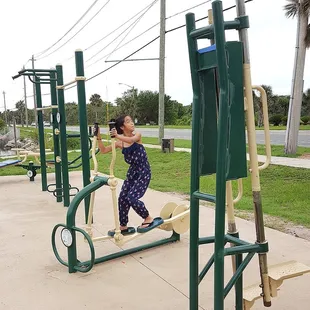 1 out of 4 workout stations