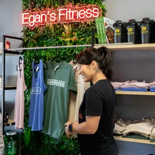High End Fitness: Talk to a about your desired goals and outcomes so we can personalize a plan for you.