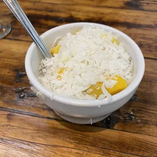 Coconut Chia Pudding (with mango)
