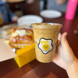 Dalgona Coffee