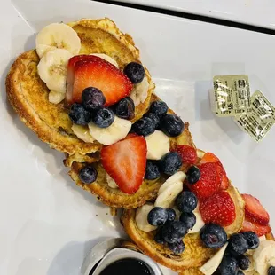 Very berry cinnamon French toast