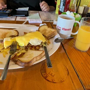 Yummy eggs Benedict