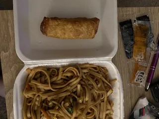 Egg Roll Street