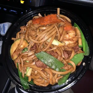 noodles, noodle soup, ramen, ramen and noodles, food, noodle dish