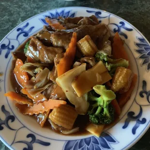 The imperial beef is my favorite!    Very economical restaurant with great food!