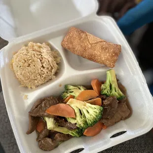 Beef and broccoli lunch