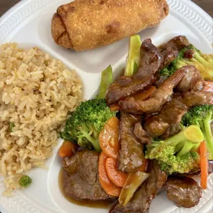 Beef and broccoli lunch