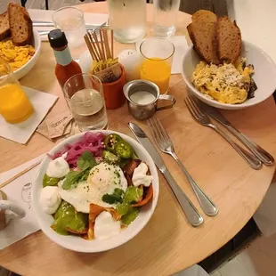 Chiliquiles were fantastic