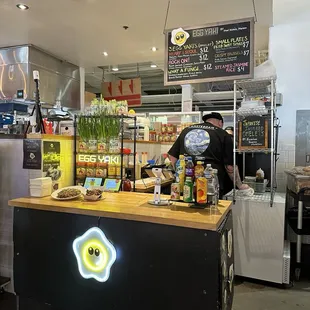 Egg Yaki stand in union market