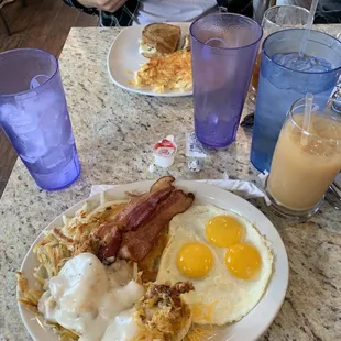 Chicken biscuit platter