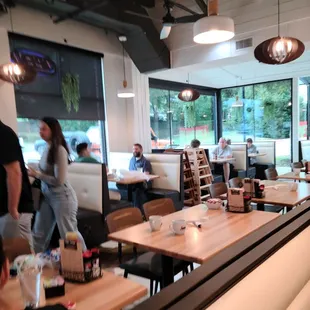 sushi and sashimi, interior