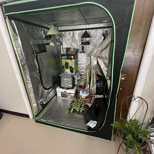 Grow tent and various accessories