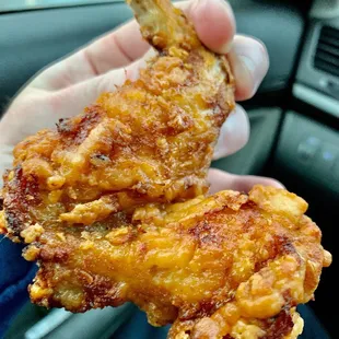 fried chicken wings, chicken wings and fried chicken, bbq wings, chicken wings, food, chicken, poultry, fried chicken, bbq chicken