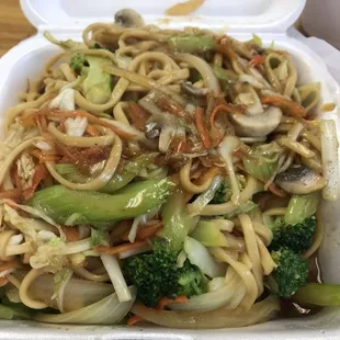 Vegetable Lo mein. Yumm