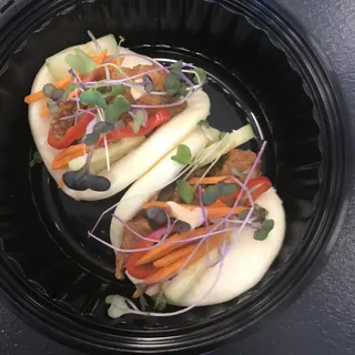 Crispy Chicken Bao