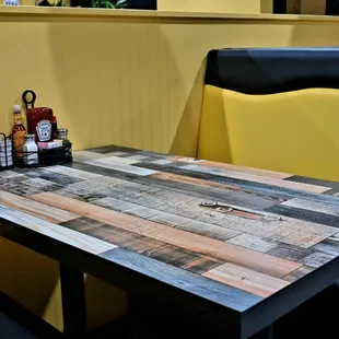 sushi and sashimi, interior