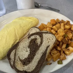4 egg omelette with home fries