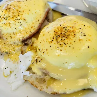 Eggs Benedict