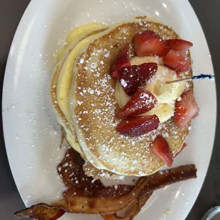Pancakes with strawberries and custard!