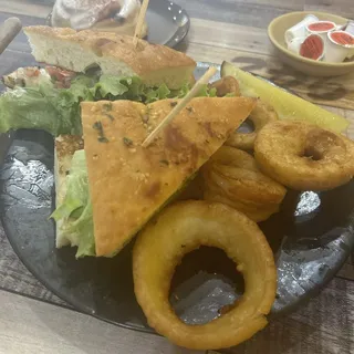 Chacha chicken sandwich