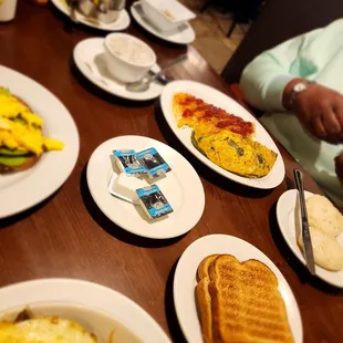 a table of breakfast foods