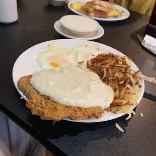 Had breakfast this morning food is great service is good coffee didn&apos;t get below a half cup before waitress was filling back up