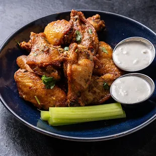 fried chicken, fried chicken wings, chicken wings and fried chicken, food, chicken, bbq chicken, chicken wings, bbq wings, poultry