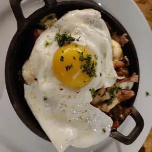 Breakfast Poutine