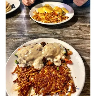 Pretty Good *Southwest Benedict w/Crispy Hash Browns  and *Classic Benedict @ EGGSPERIENCE Chicago, IL Breakfast Brunch Lunch. Cool!