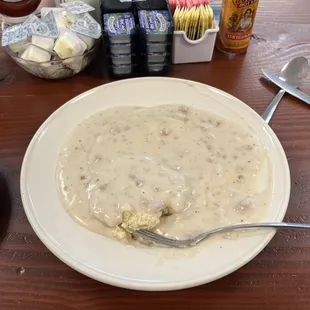 1/2 Biscuits and Gravy