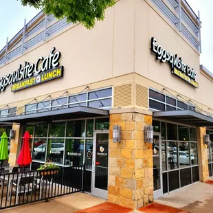 On quiet end of a small stripmall, plenty of parking