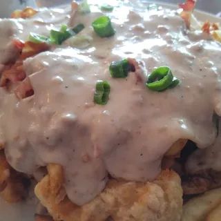 Breakfast Poutine