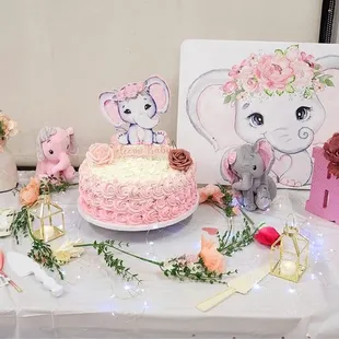 an elephant themed birthday party