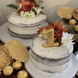 My picture doesn&apos;t do the cakes justice. It was so simple and beautiful. Exactly what I was hoping for.