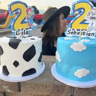 Twin infinity cakes!