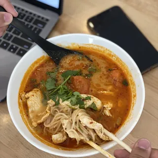 Tom Yum Nam Khon