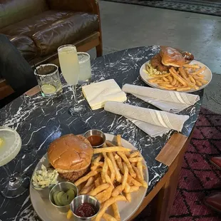 The Birdie w/ hot lemon pepper sauce on the side