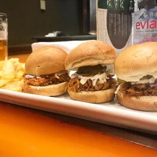 Pulled pork sliders!! Yum!