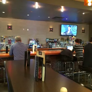 Eight Bar, located across from Gate 9 at Oakland Airport.