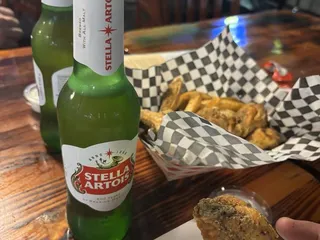 Rickey’s Sports Lounge